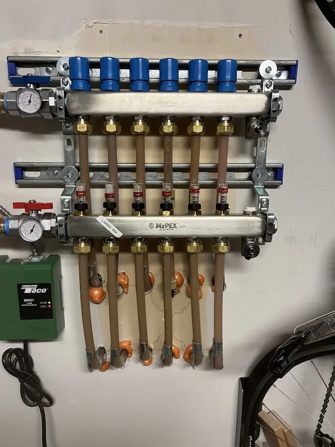 Plumber performing Leak Detection at a residential property in Oak Lawn